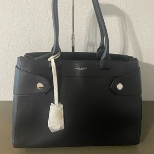 Henri Bendel Divine Toye